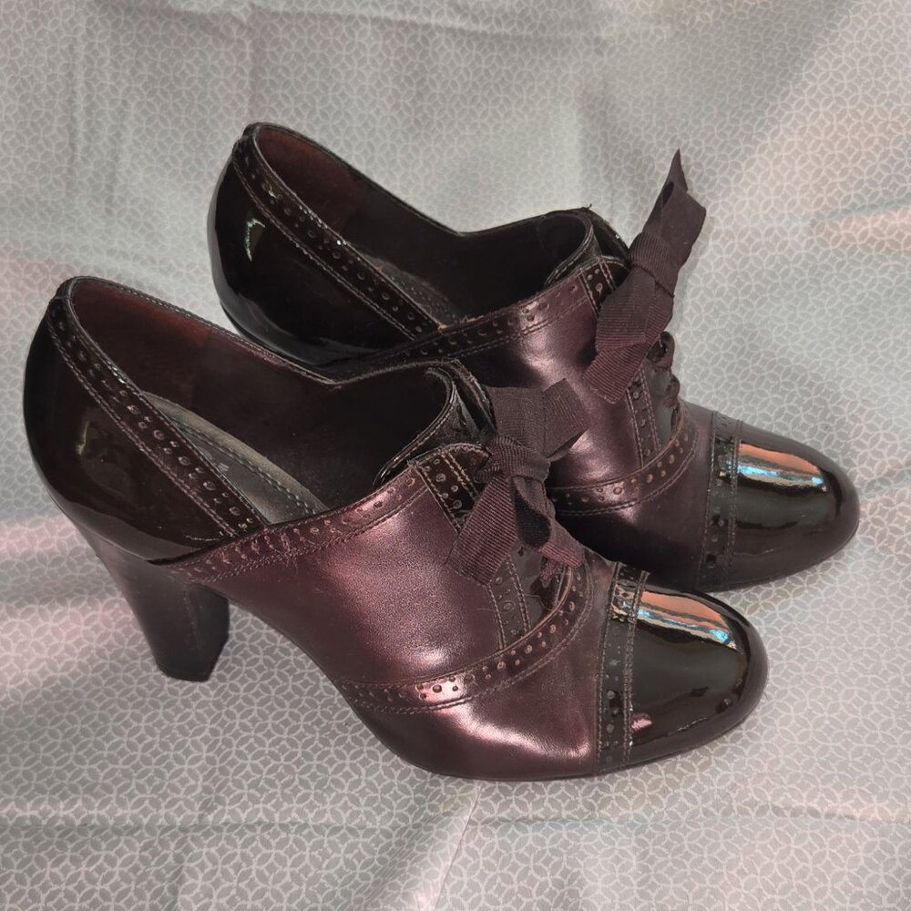 Gianni Bini Lace up Oxfords